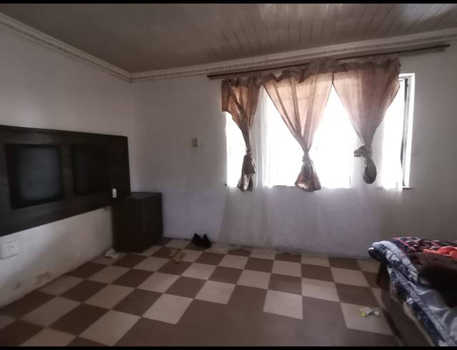 4 BEDROOM HOUSE FOR SALE IN EDEN PARK